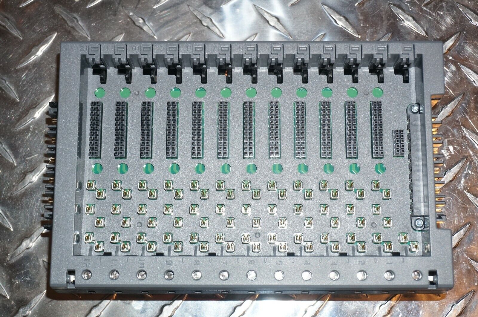 (KL4201X1-BA1 底板模块)艾默生 EMERSON/DeltaV的模块 全新正品 进口原装现货供应