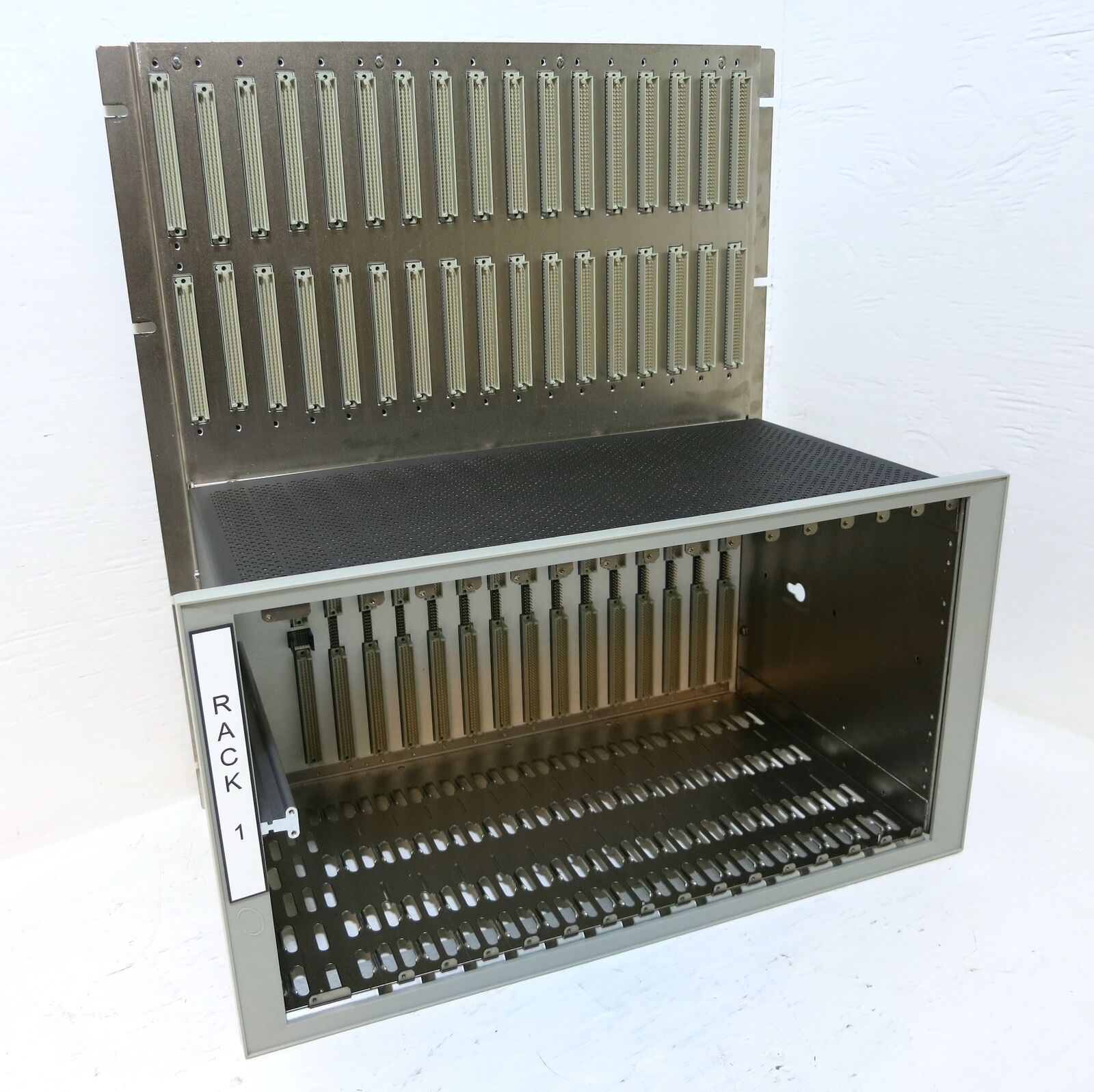 (3500/05-01-02-00-00-00 地盘机架模块)Bently Nevada 本特利的模块 全新正品原装进口现货